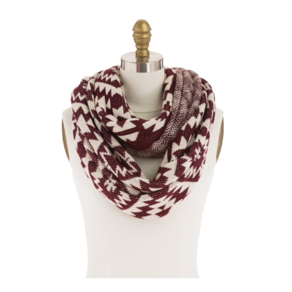 OCTAVIA Roslyn Geo Knit Infinity Scarf